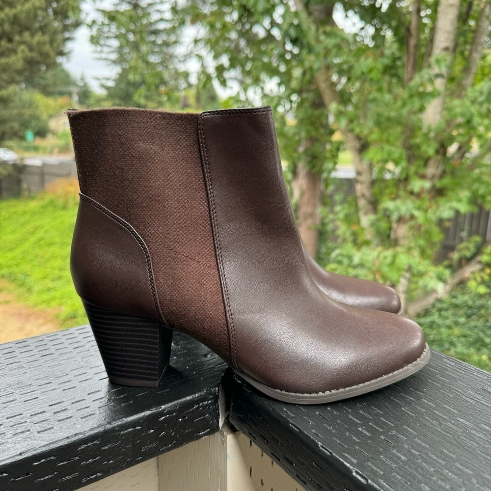 Kelly & Katie Women’s Jadona Block Heel Booties in Brown Size 10